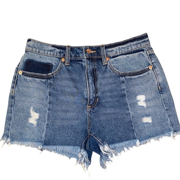 NWT Sneak Peek Distressed Denim Cut-Offs in Blue size Medium - Picture 1 of 8